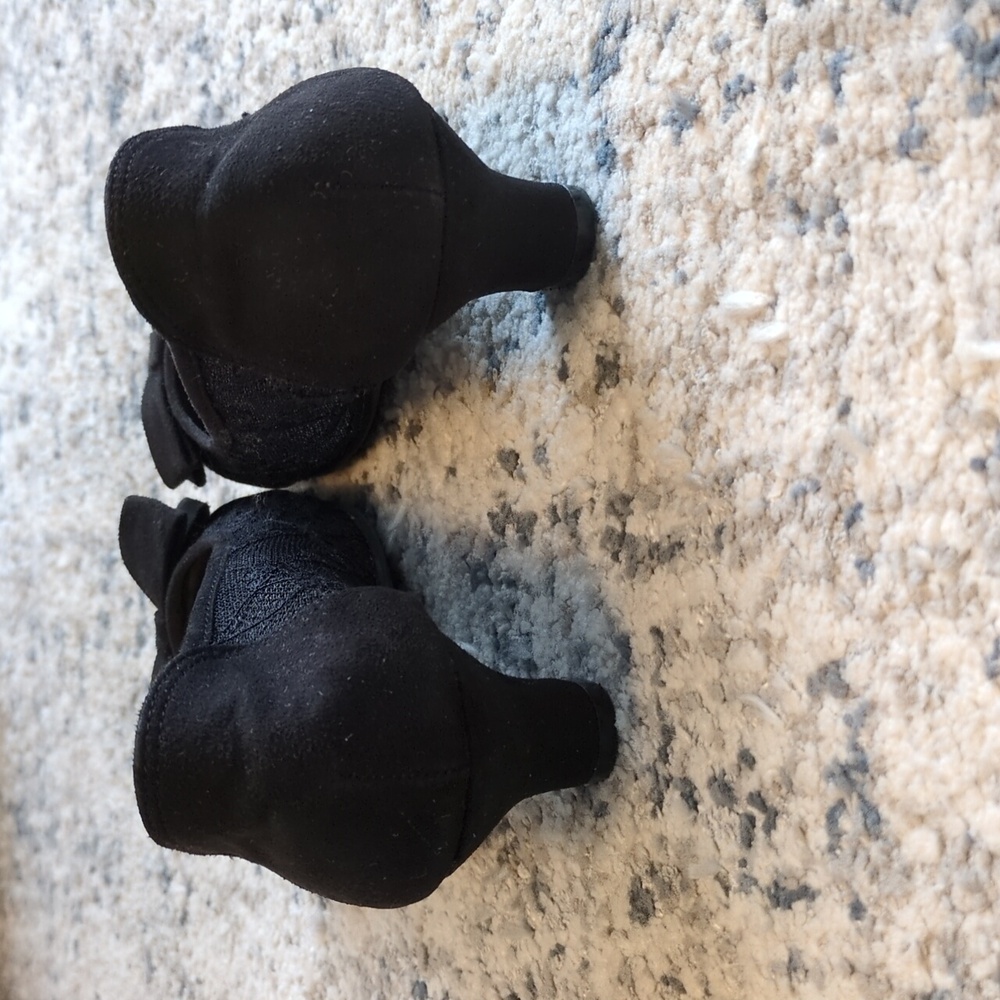 Girls Black Dress Shoes - Picture 3 of 8